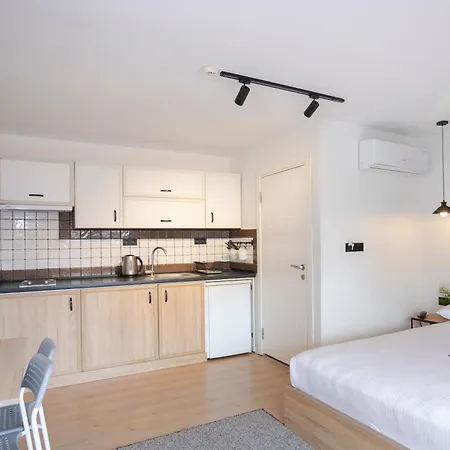 Aparthotel Ada