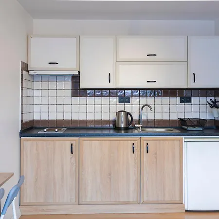 Ada Hotel apartamentowy