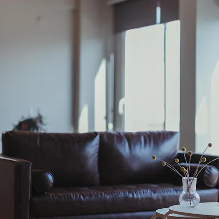 Ada アパートホテル