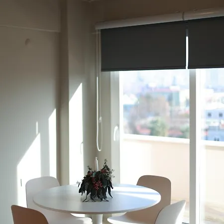 アパートホテル Ada イズミル