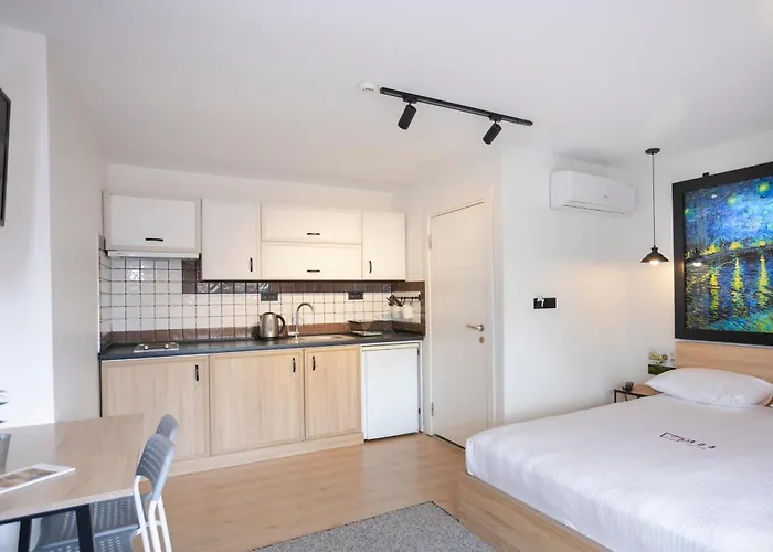 Hotel apartamentowy Ada